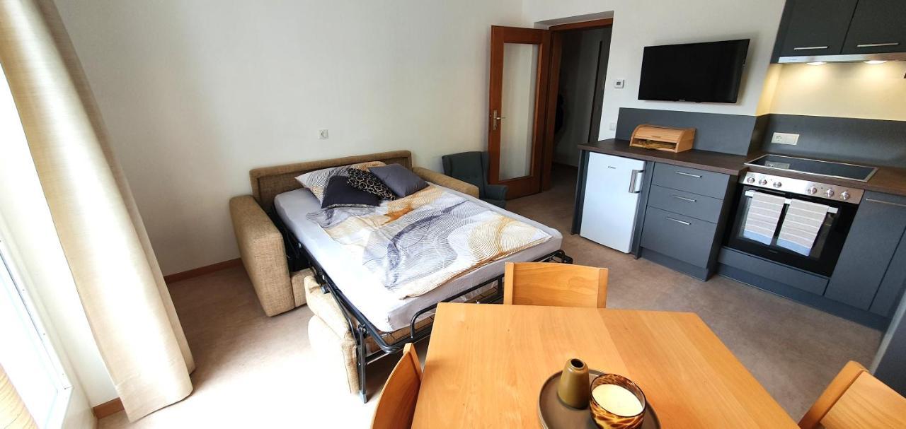 Zweizimmer-Wohnung Mit Parkgarage 纳图尔诺 外观 照片